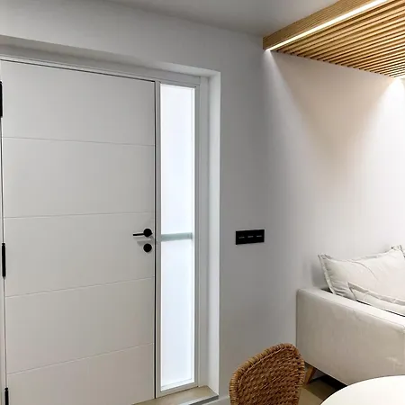 Depalleiro Apartment *